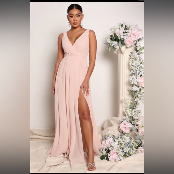 Fashion Nova Formal Maxi Dress - Picture 1 of 5